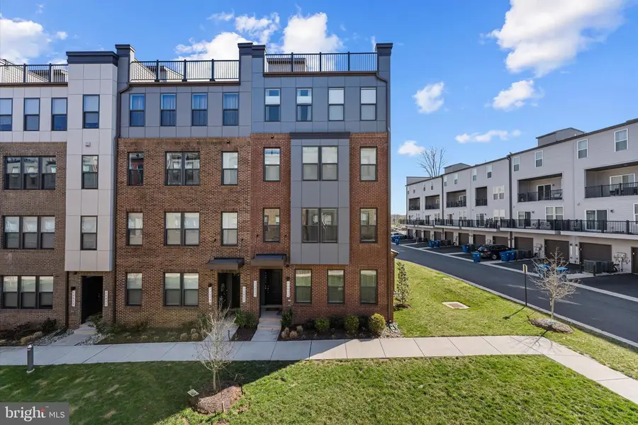44625 Wolfhound Sq, Ashburn, VA 20147 - #3