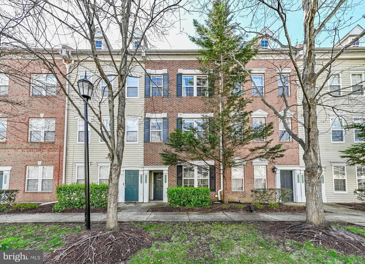 42526 Mayflower Ter, Brambleton, VA 20148 - #1