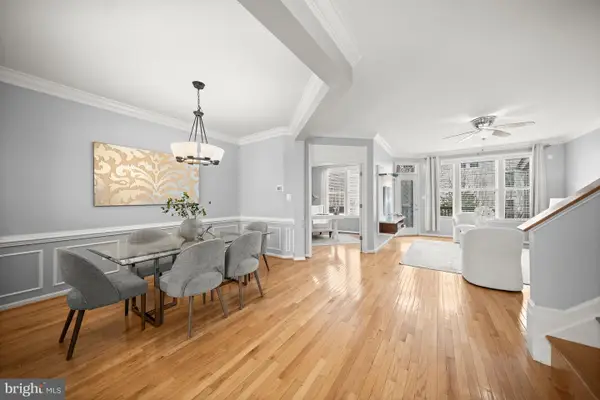 20624 Muddy Harbour Sq, STERLING, VA 20165