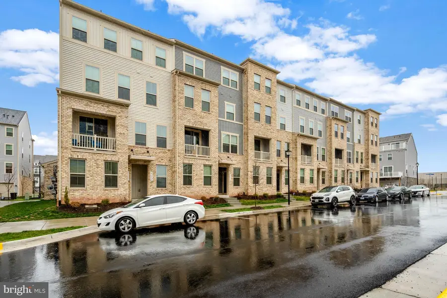 42558 Invergordon Ter, Sterling, VA 20166 - #2