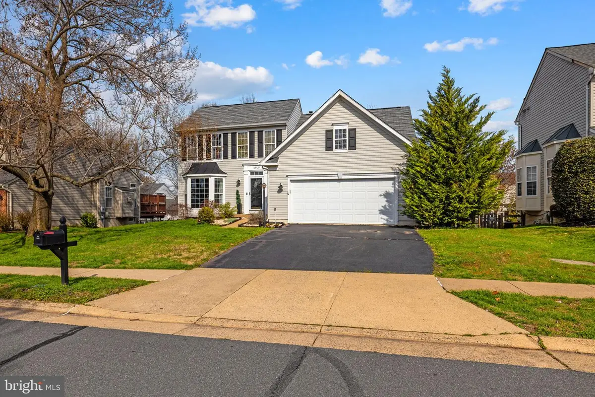 18700 Potomac Station Dr, Leesburg, VA 20176 - #1