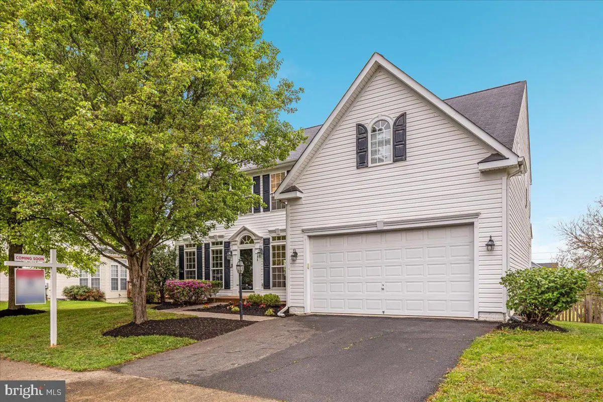 33 Potterfield Dr, Lovettsville, VA 20180 - #1