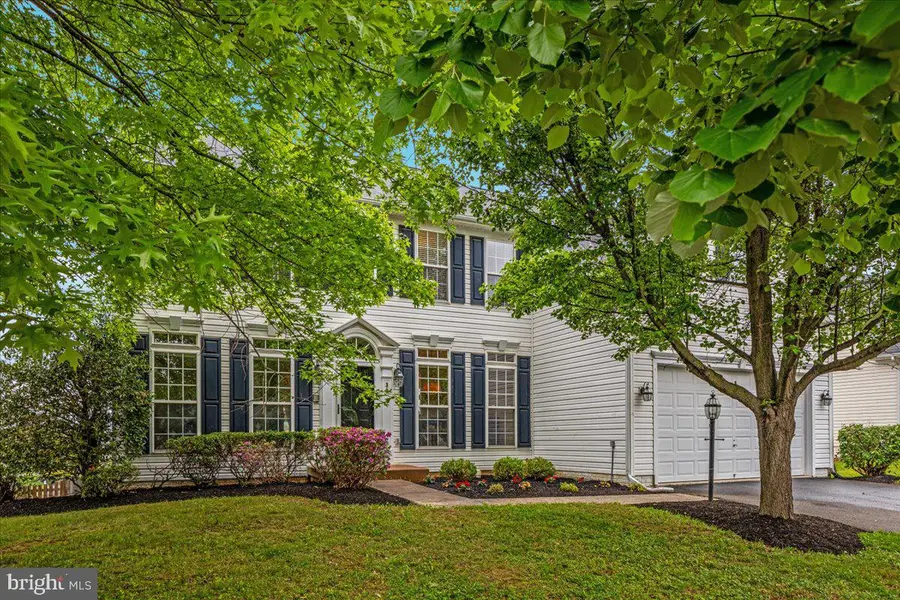 33 Potterfield Dr, Lovettsville, VA 20180 - #2