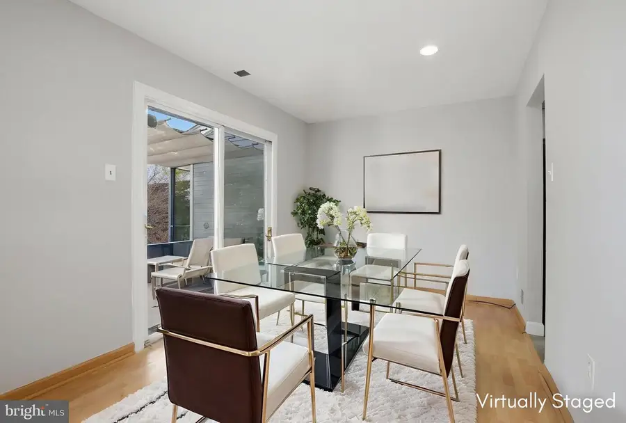 219 Willow Ter, Sterling, VA 20164 - #3