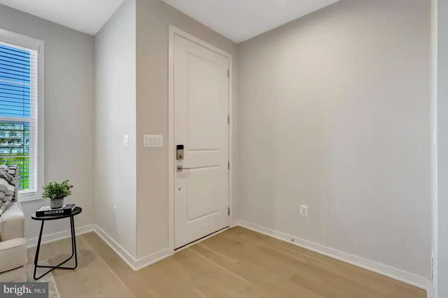 22379 Roanoke Rise Ter, Ashburn, VA 20148 - #2