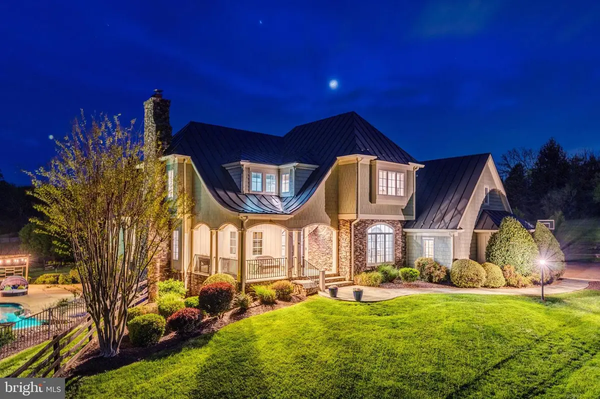 18969 Peale Ln, Leesburg, VA 20175 - #1