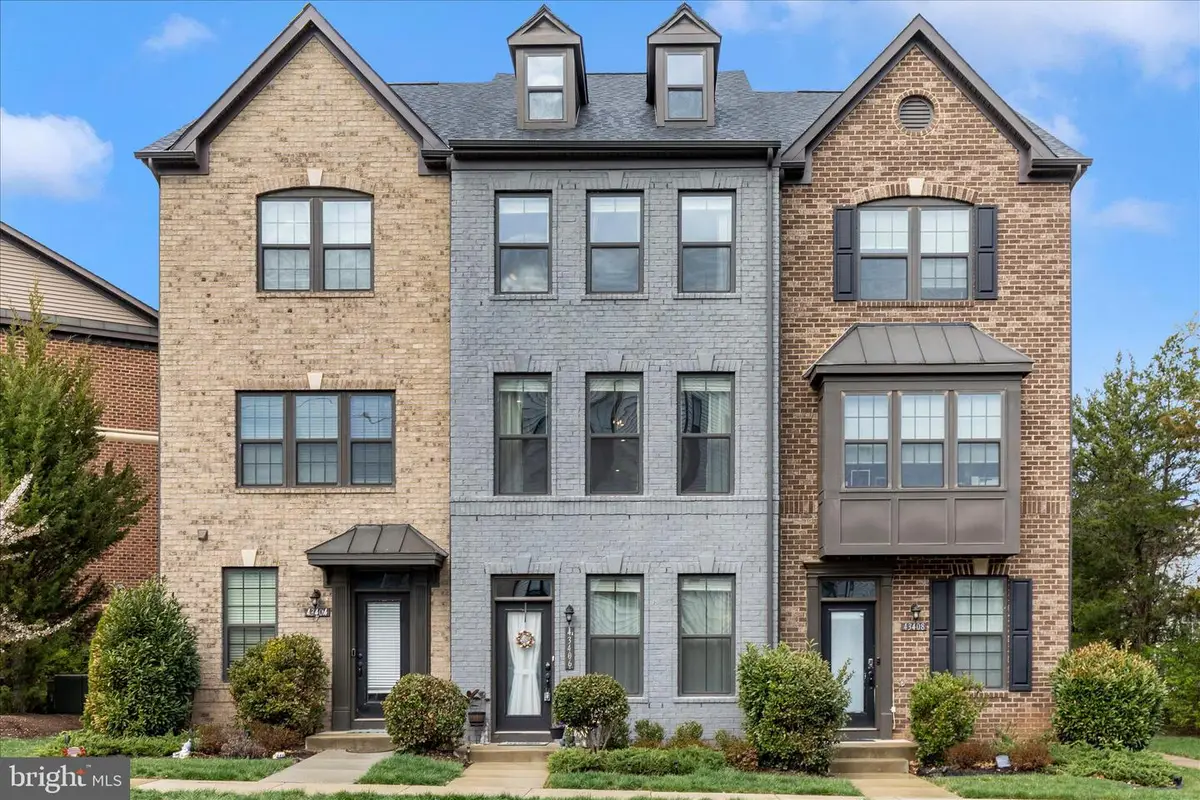 43406 Old Ryan Rd, Ashburn, VA 20148 - #1