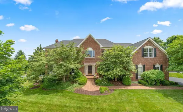 19854 Annenberg Dr, ASHBURN, VA 20147