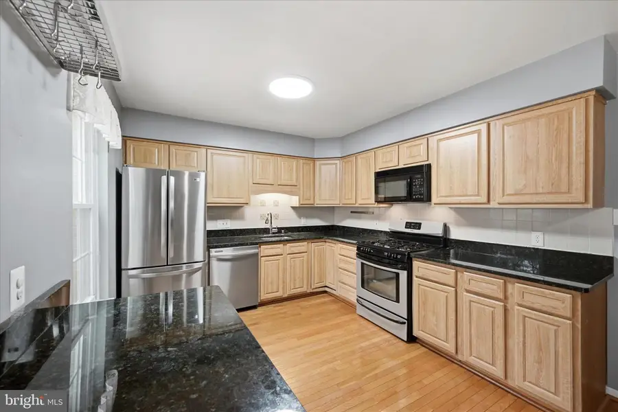 221 Beacon Dr, Sterling, VA 20164 - #3