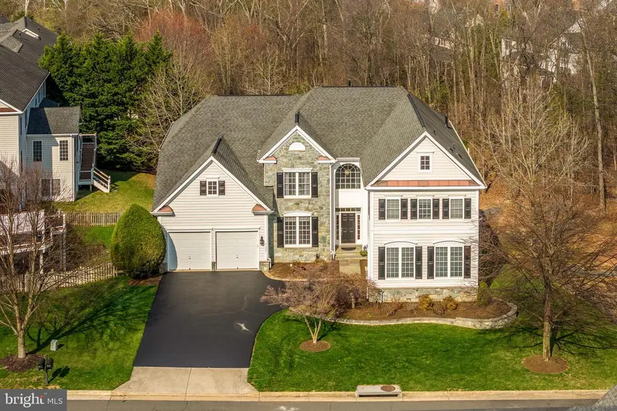 21379 Fairhunt Dr, Ashburn, VA 20148 - #2