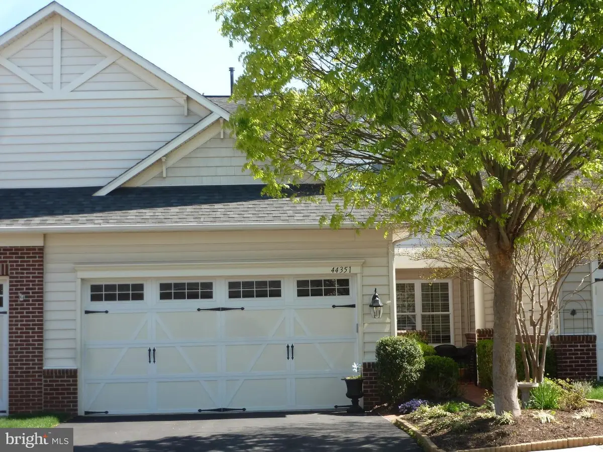44351 Oakmont Manor Sq, Ashburn, VA 20147 - #1