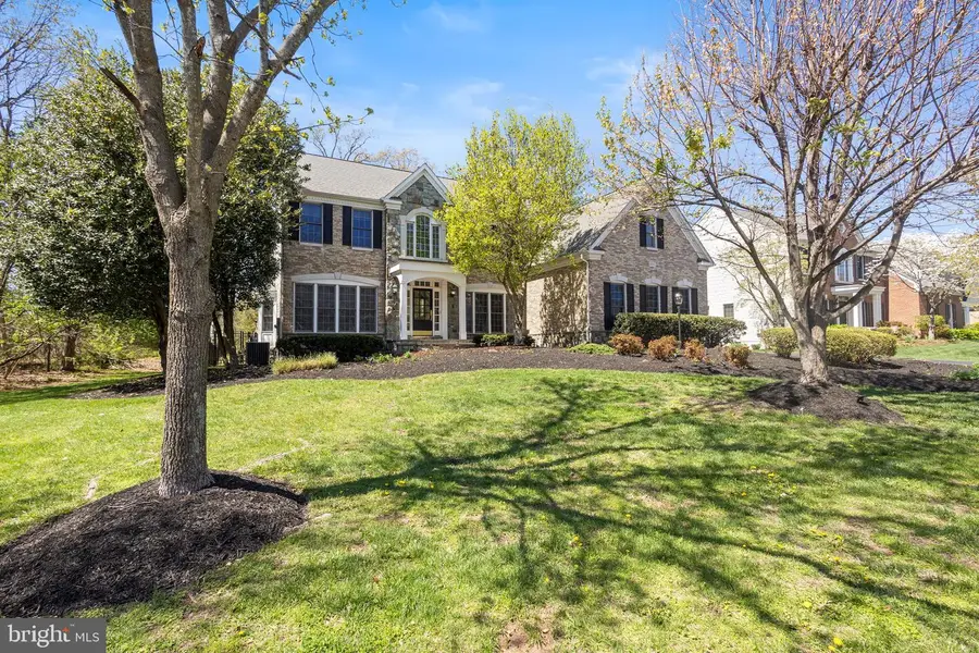 22579 Forest Manor Dr, Ashburn, VA 20148 - #2