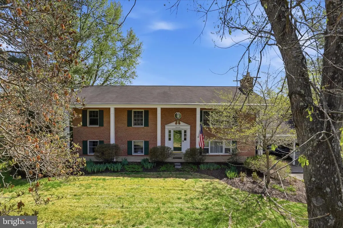 36929 Basswood Ct, Purcellville, VA 20132 - #1