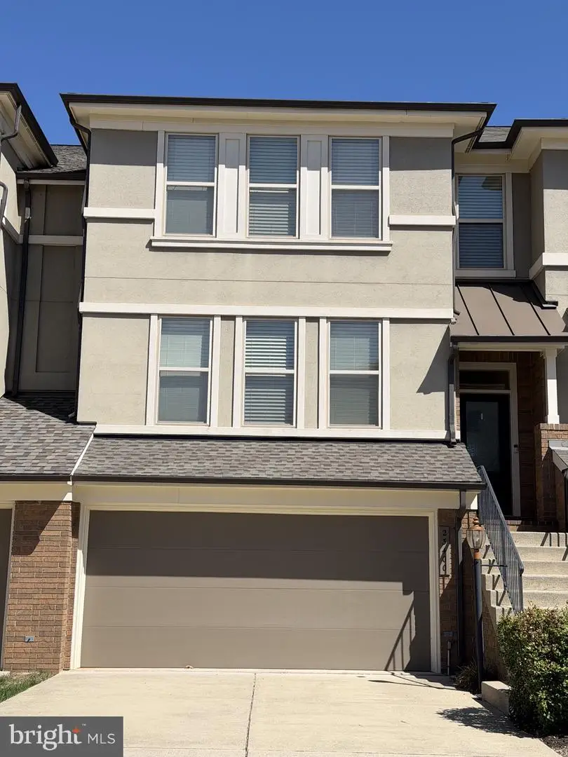 23400 Evening Primrose Sq, Brambleton, VA 20148 - #2