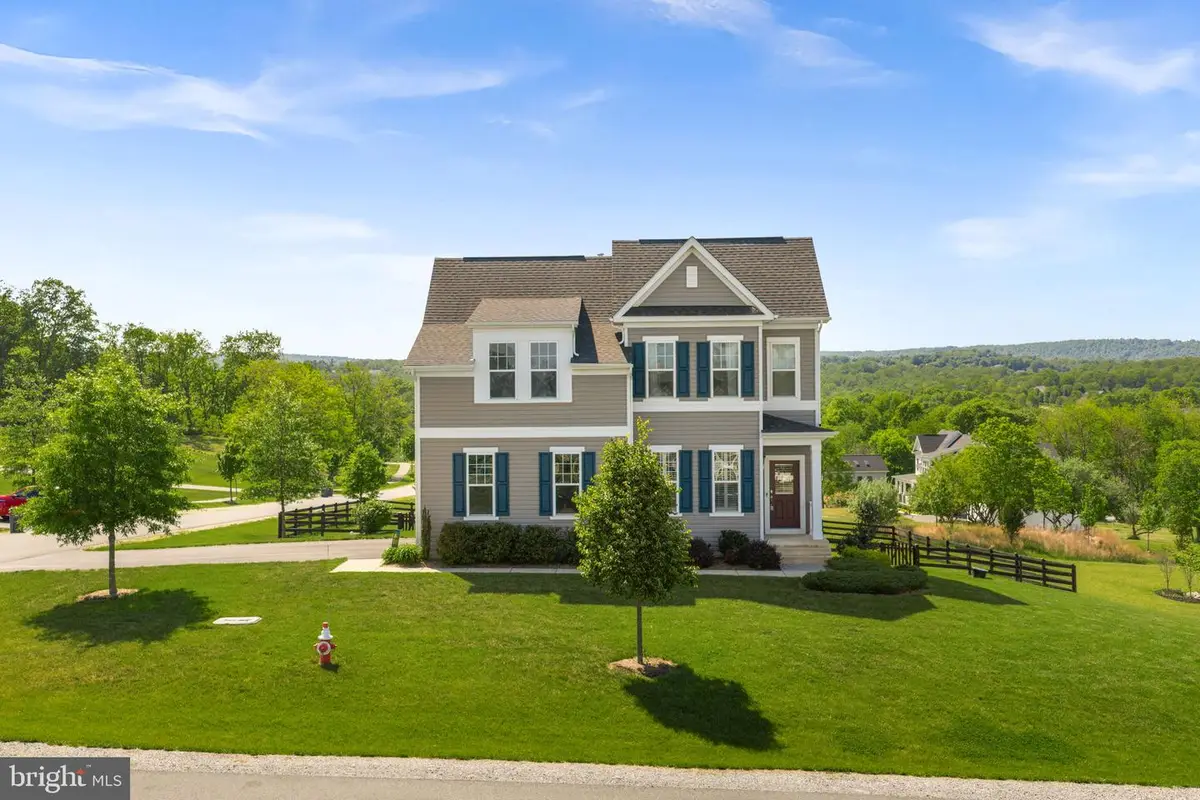 18433 Presidio Pl, Round Hill, VA 20141 - #1