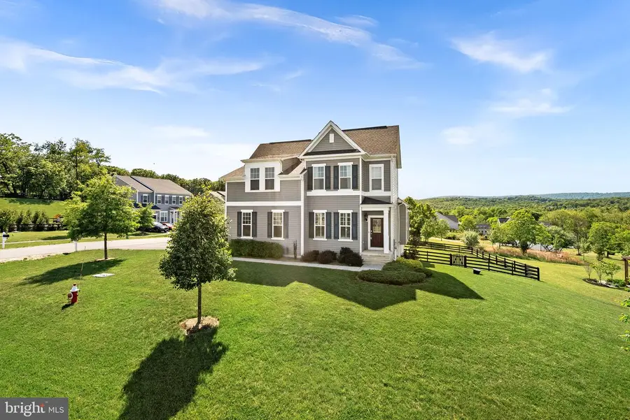 18433 Presidio Pl, Round Hill, VA 20141 - #2