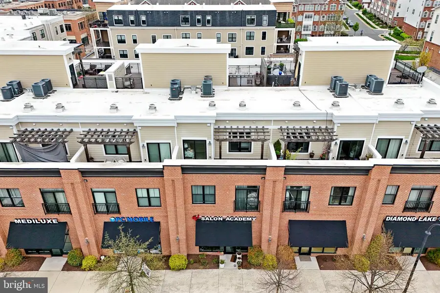 43567 Michigan Sq, Leesburg, VA 20176 - #2