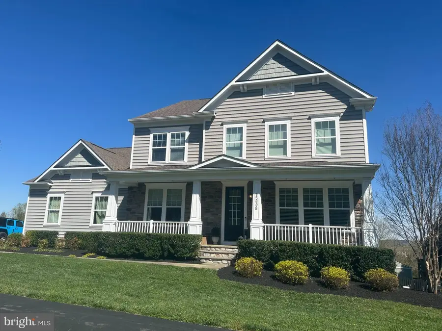 15698 Woodchester Ct, Leesburg, VA 20176 - #2