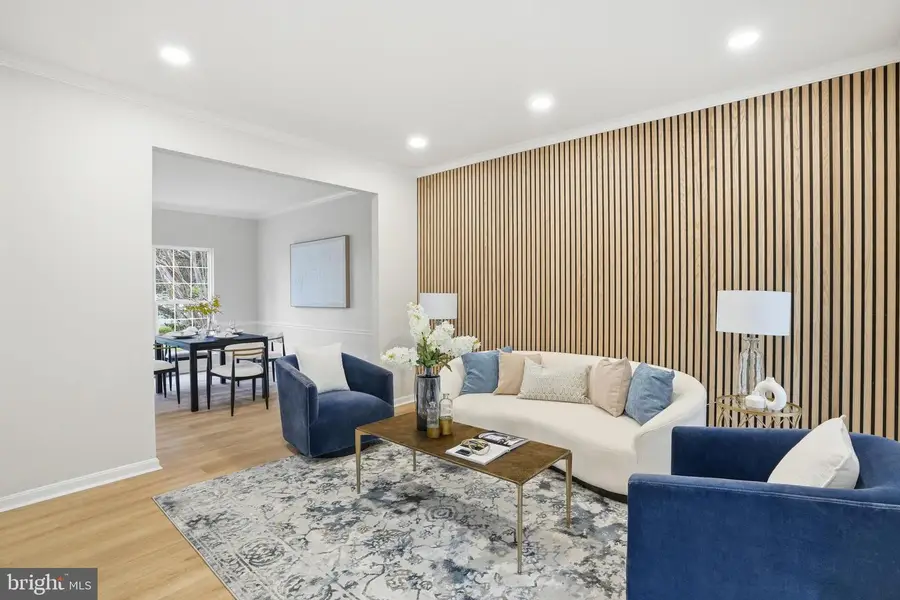 112 Locust Grove Dr, Purcellville, VA 20132 - #3