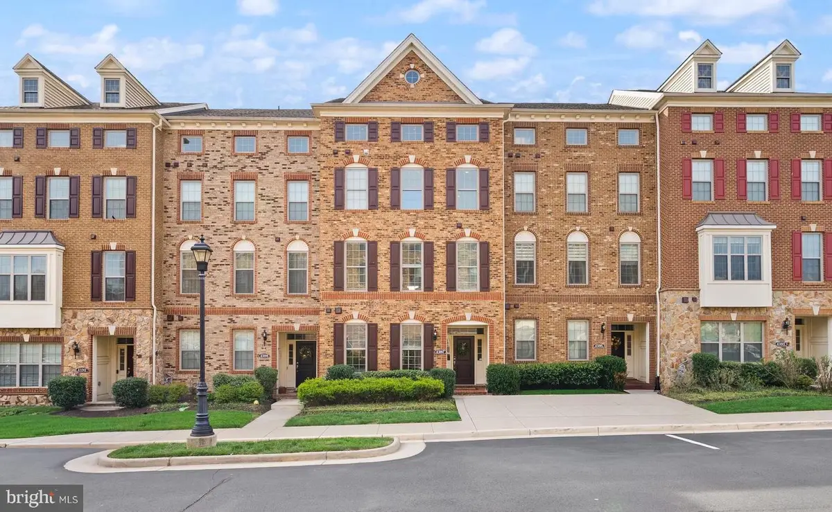 43197 Halkett Sq, Ashburn, VA 20148 - #1