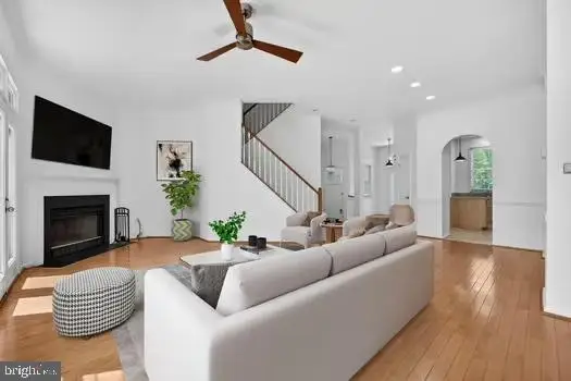47697 Whirlpool Sq, Sterling, VA 20165 - #2