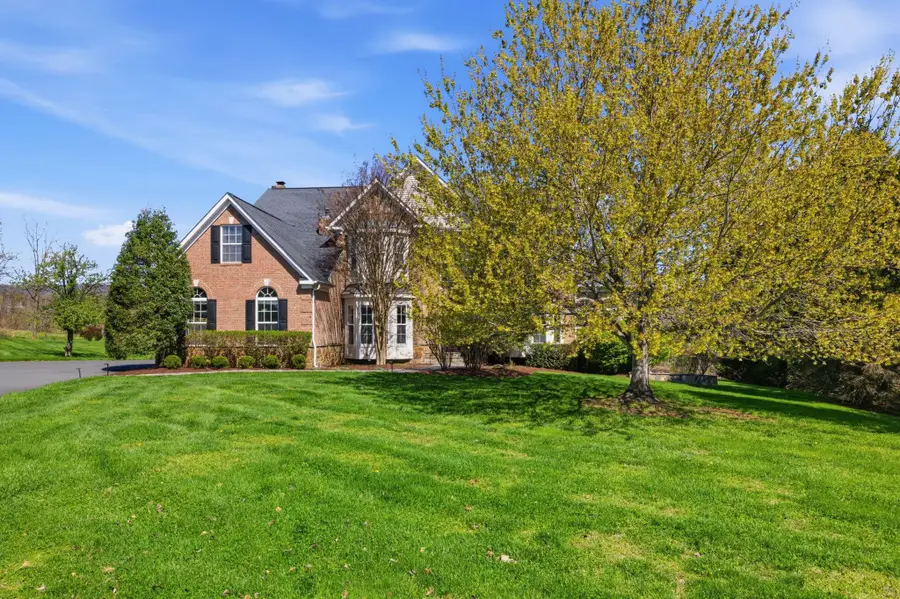 35290 Prestwick Ct, Round Hill, VA 20141 - #2