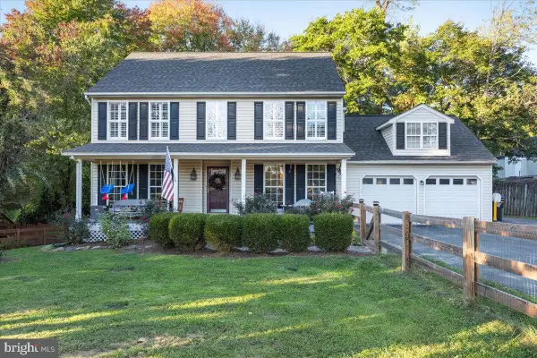 209 E A St, PURCELLVILLE, VA 20132