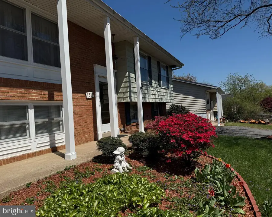 1311 E Holly Ave E, Sterling, VA 20164 - #3