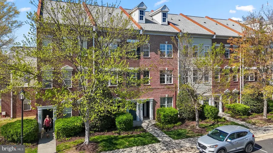 42462 Hollyhock Ter, Brambleton, VA 20148 - #2