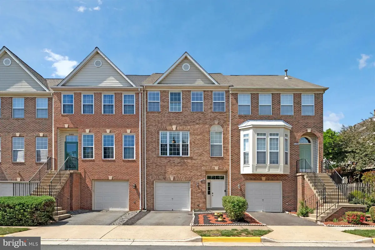 21491 Southern Magnolia Sq, Sterling, VA 20164 - #1