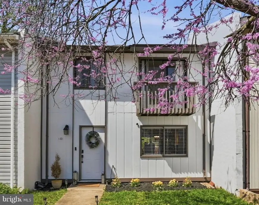 181 N Cottage Rd, Sterling, VA 20164 - #2