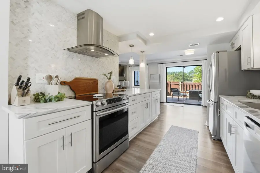 181 N Cottage Rd, Sterling, VA 20164 - #3