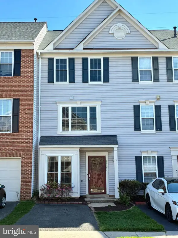 22142 Trailside Sq, STERLING, VA 20164