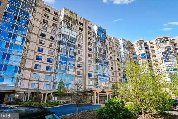 19375 Cypress Ridge Ter #604, LEESBURG, VA 20176