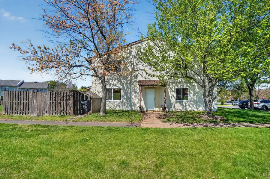 19 Regis Cir, Sterling, VA 20164 - #2