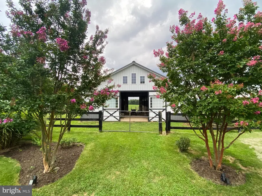 11758 Purcell Rd, Lovettsville, VA 20180 - #2