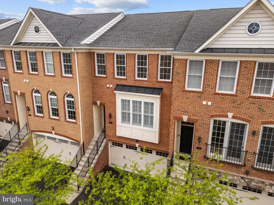 206 Croft Sq, Purcellville, VA 20132 - #2