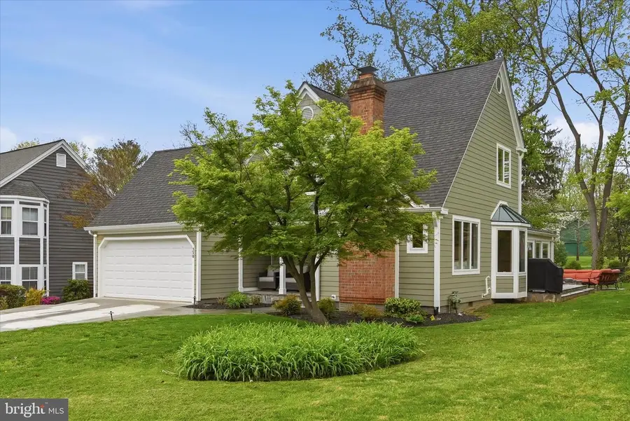 320 Loudoun St Sw, Leesburg, VA 20175 - #2