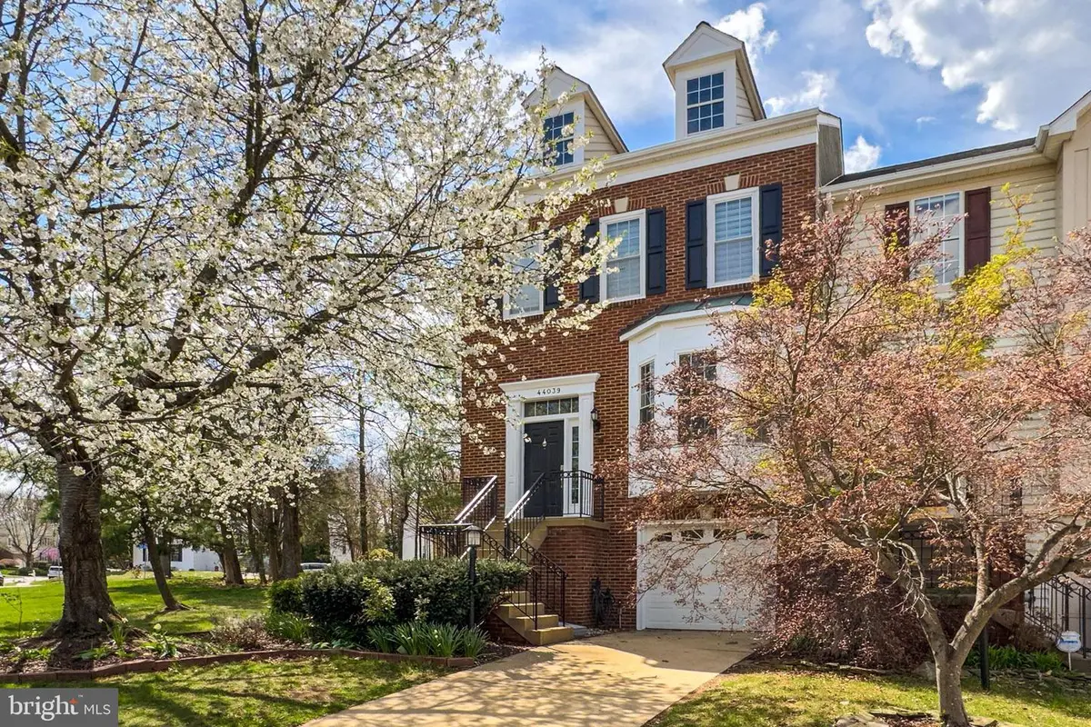 44039 Kings Arms Sq, Ashburn, VA 20147 - #1
