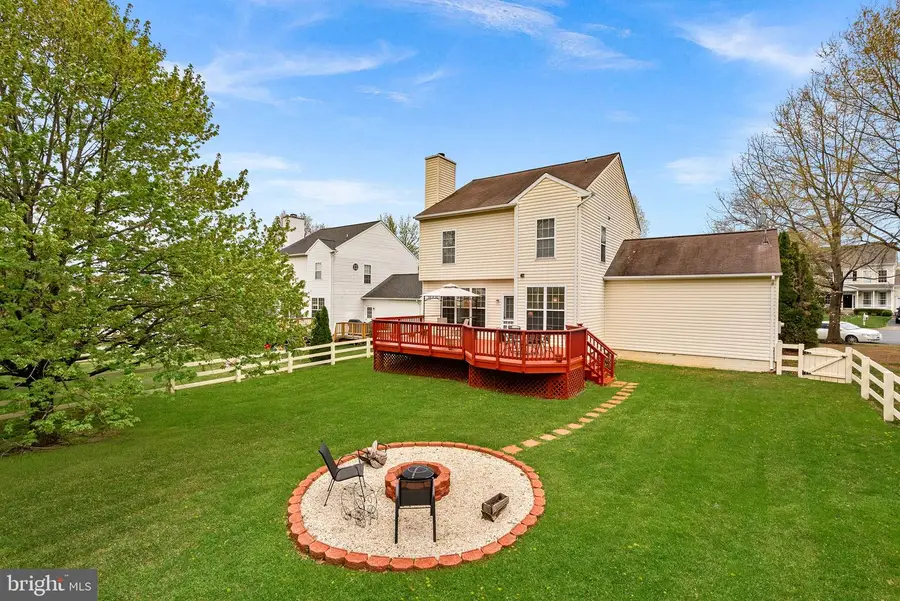 17304 Cedar Bluff Ct, Round Hill, VA 20141 - #2