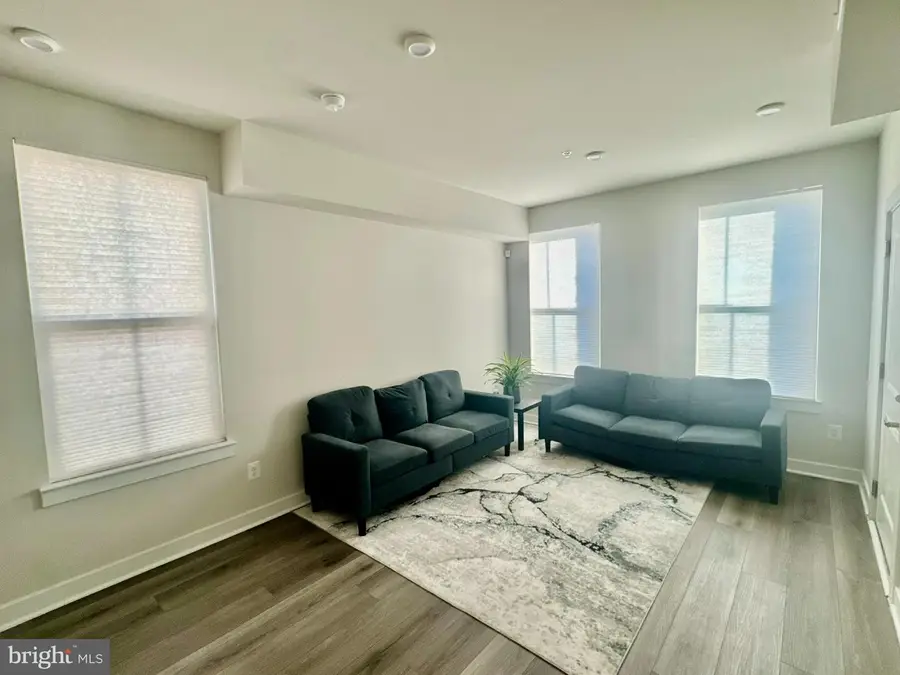 42548 Invergordon Ter, Sterling, VA 20166 - #2