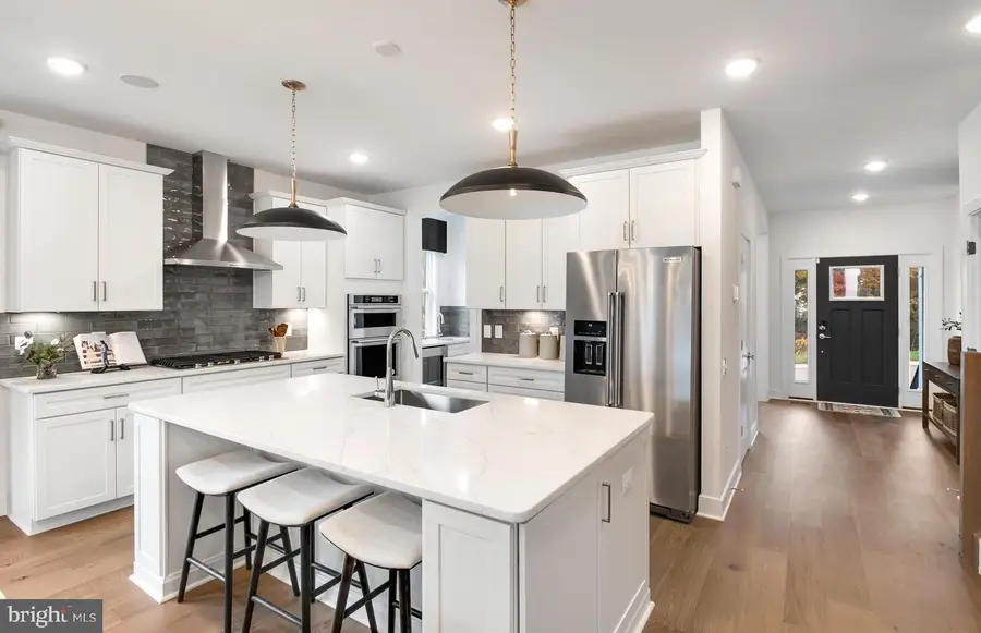 18350 Chutnee Run Dr, Leesburg, VA 20176 - #3