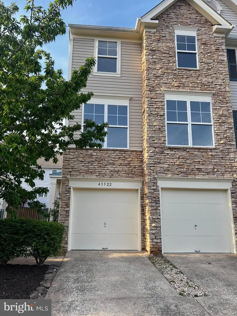 43522 Laidlow St, Chantilly, VA 20152 - #1