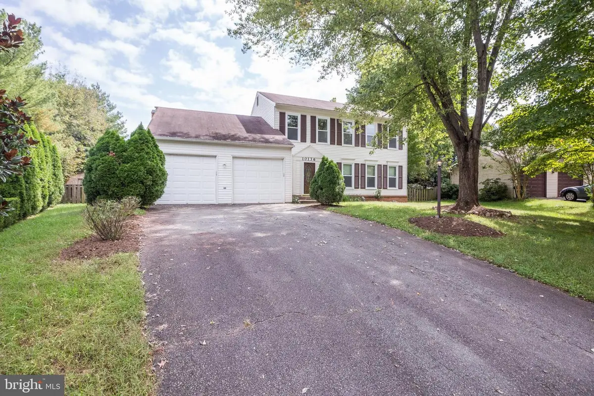 10136 Yorktown Dr, Great Falls, VA 22066 - #1