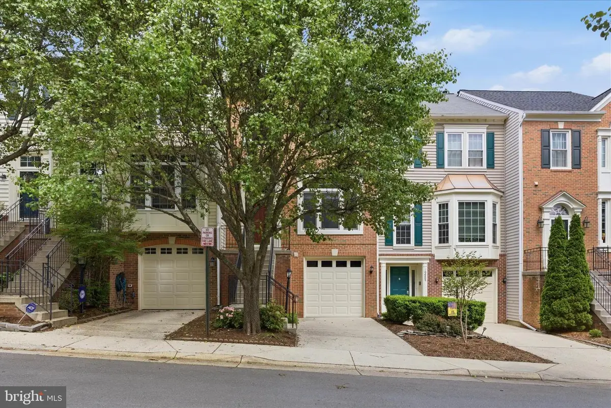 19905 Upland Ter, Ashburn, VA 20147 - #1