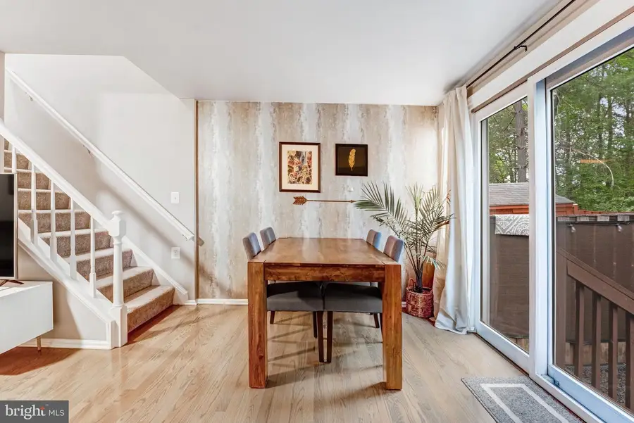 17 Palmer Ct, Sterling, VA 20165 - #3