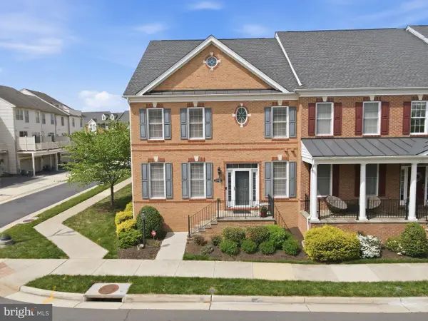22575 Willington Sq, ASHBURN, VA 20148