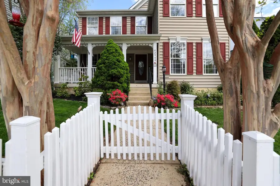 42900 Kirkland St, Ashburn, VA 20147 - #2