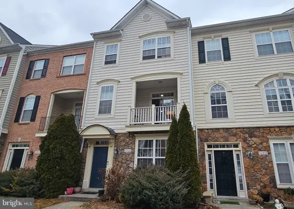 42466 Malachite Ter, BRAMBLETON, VA 20148