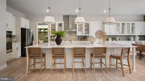 39948 Mcelnea Manor Ct, LOVETTSVILLE, VA 20180